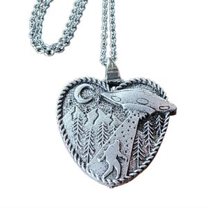 Silver Tone Neclace UFO Alien Bigfoot Heart Pendant And Chain